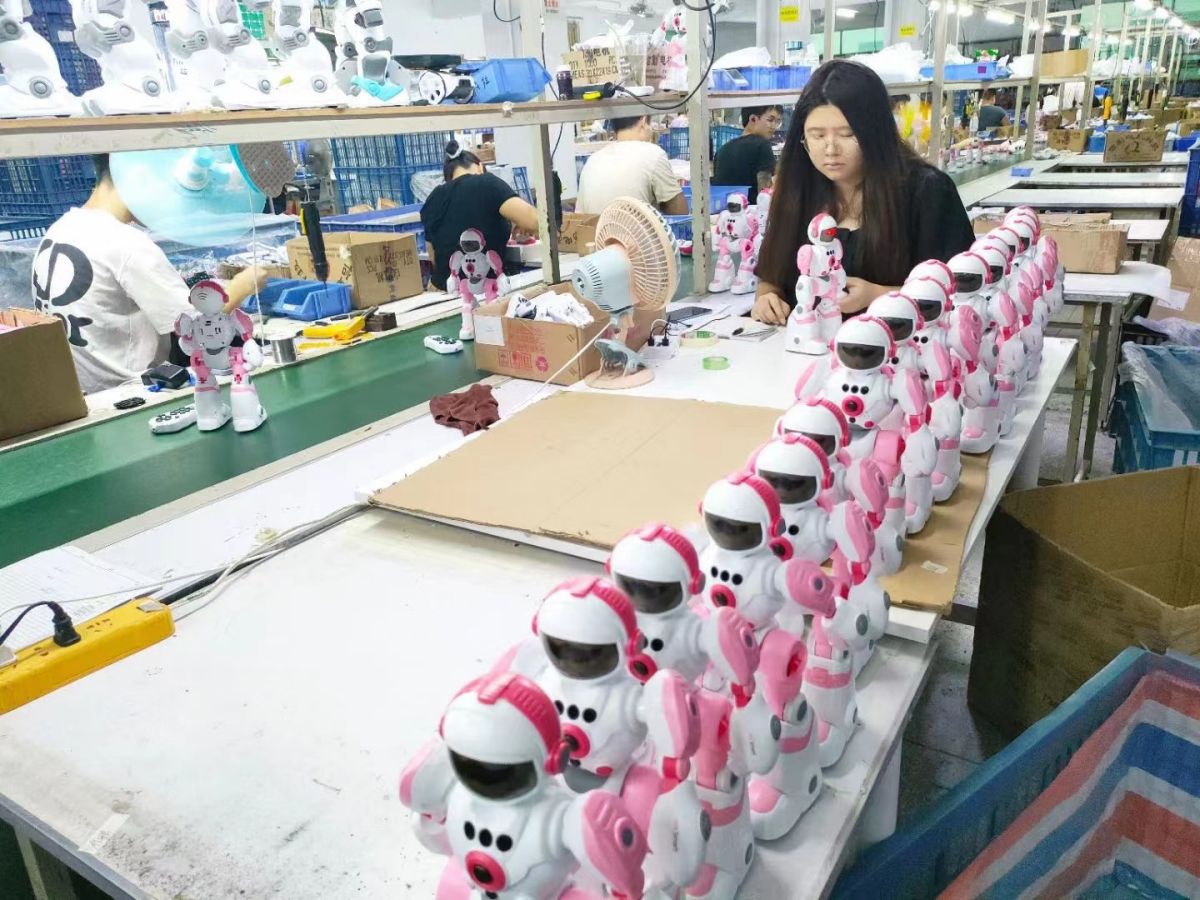 pabrika sa robot nga dulaan (2)